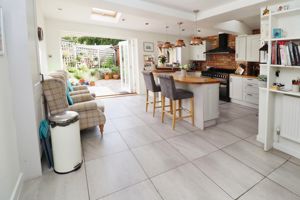 COLNE ROAD- click for photo gallery